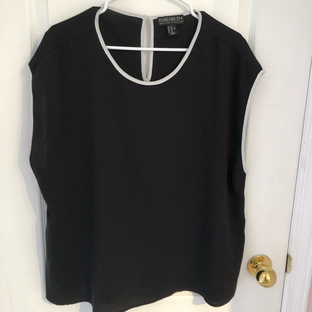 Black Forever 21 Sleeveless Top